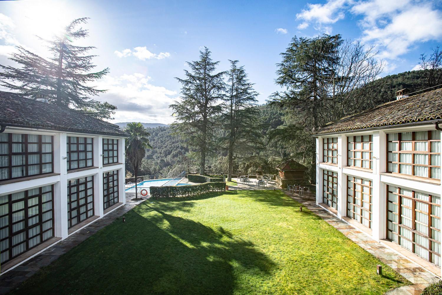 Hospederia Hurdes Reales Las Mestas Exterior photo