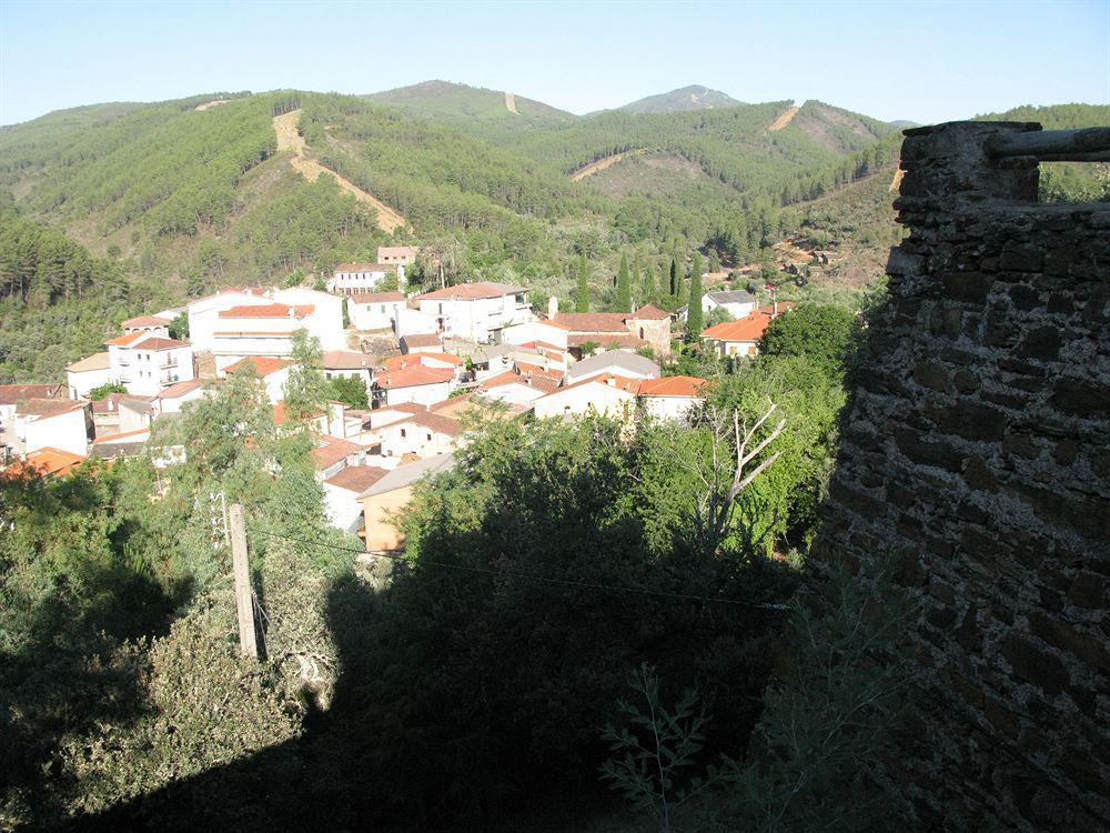 Hospederia Hurdes Reales Las Mestas Exterior photo